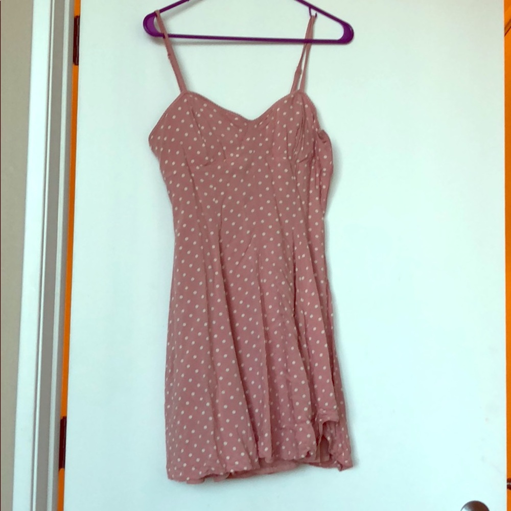 Polka dot sun dress 👙